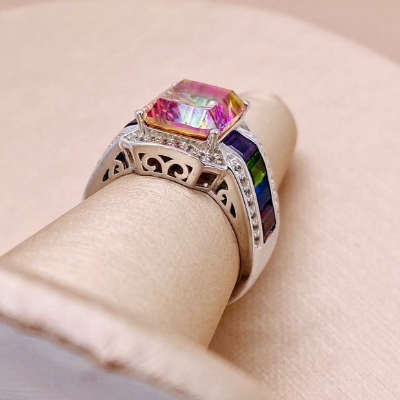 EUC Sterling Silver Bi Colored Topaz Cocktail Ring - Picture 6 of 16